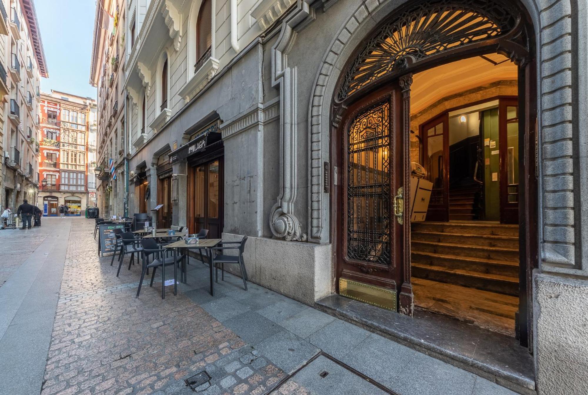 Apartamento En El Mismo Corazon Del Casco Viejo Bilbao Bagian luar foto